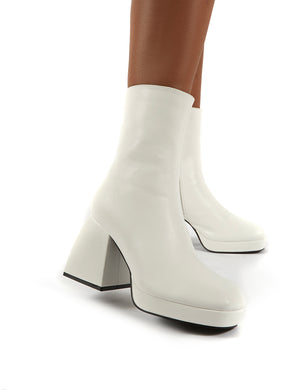 Addilyn Wide Fit White Chunky Heel Ankle Boots