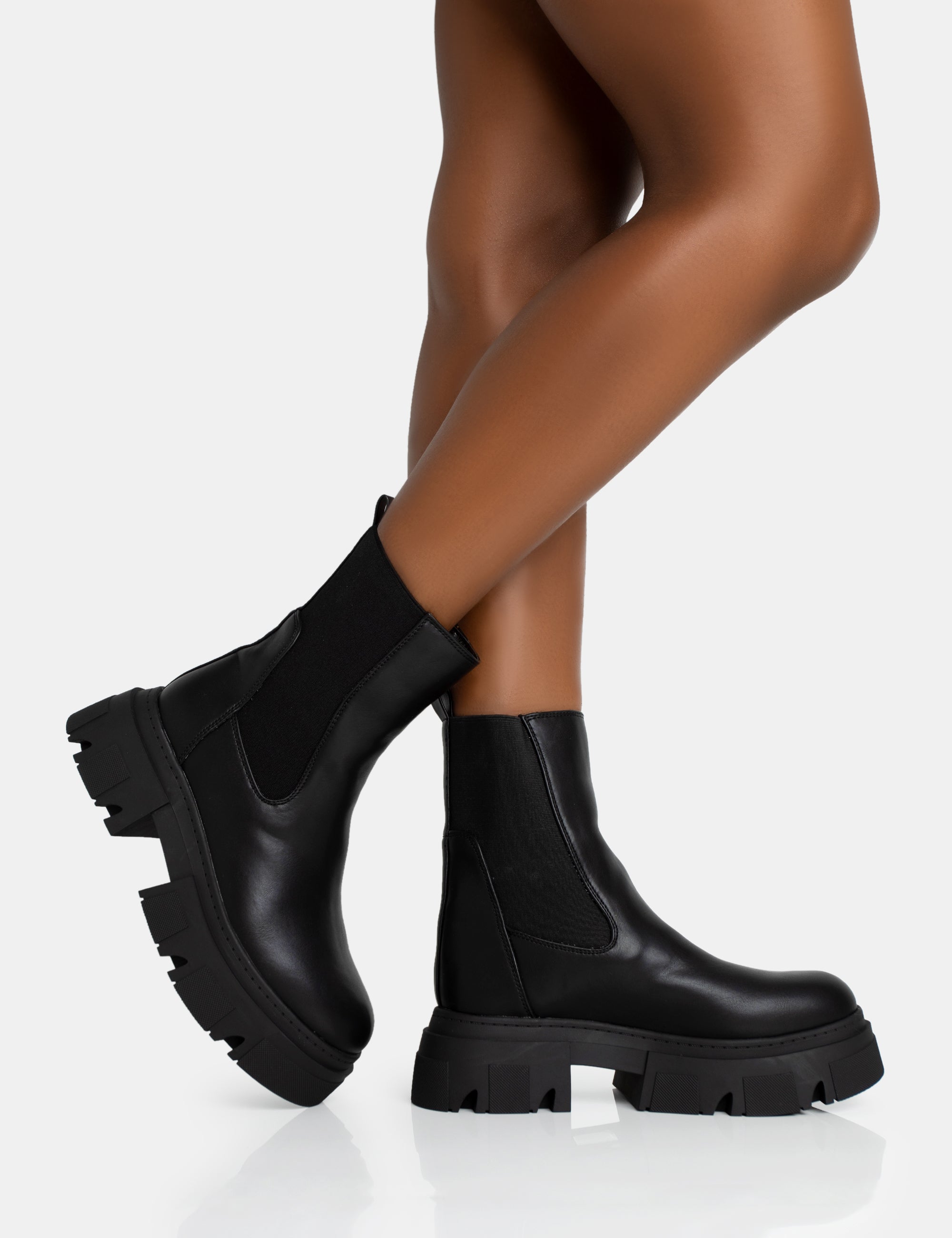 Chunky flatform boots hotsell