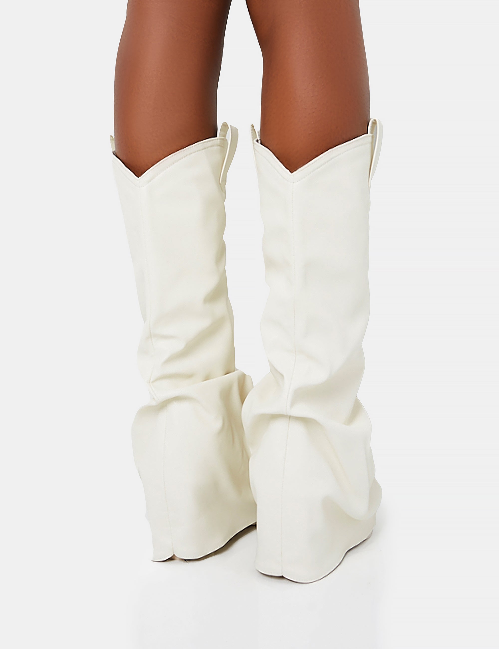 White heeled sales cowboy boots