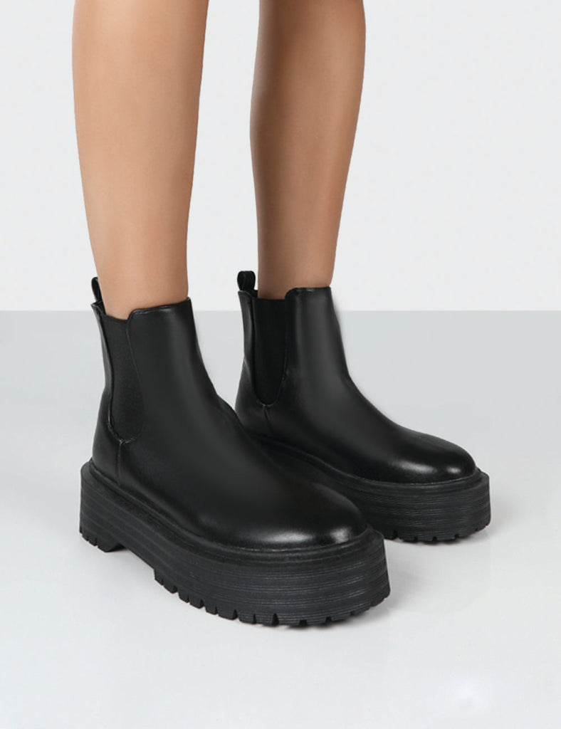 Amerika Chunky Chelsea Boots in Black | Public Desire