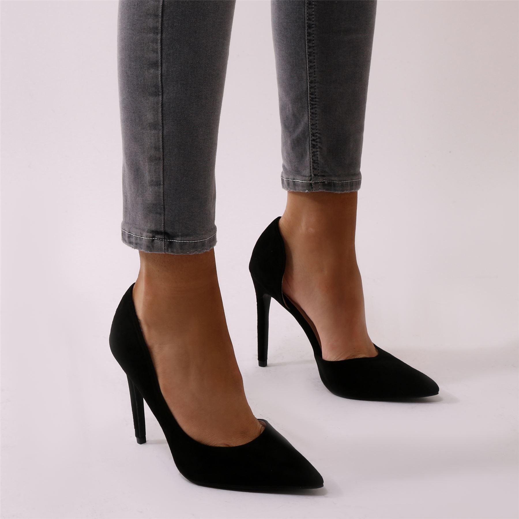 Black cut 2025 out court heels